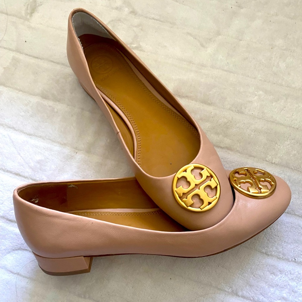 Tory Burch Benton 1” pumps pink & gold Sz 7